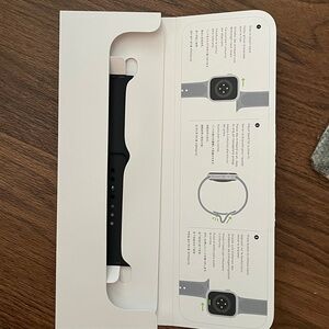 NEW Apple SPORT Rubber Watch Band in Black MSRP $49